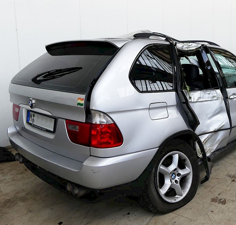 Unfallschaden wirtschaftlicher und technischer Totalaschaden